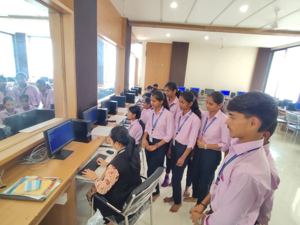 Artificial Intelligence & Machine Learning 11